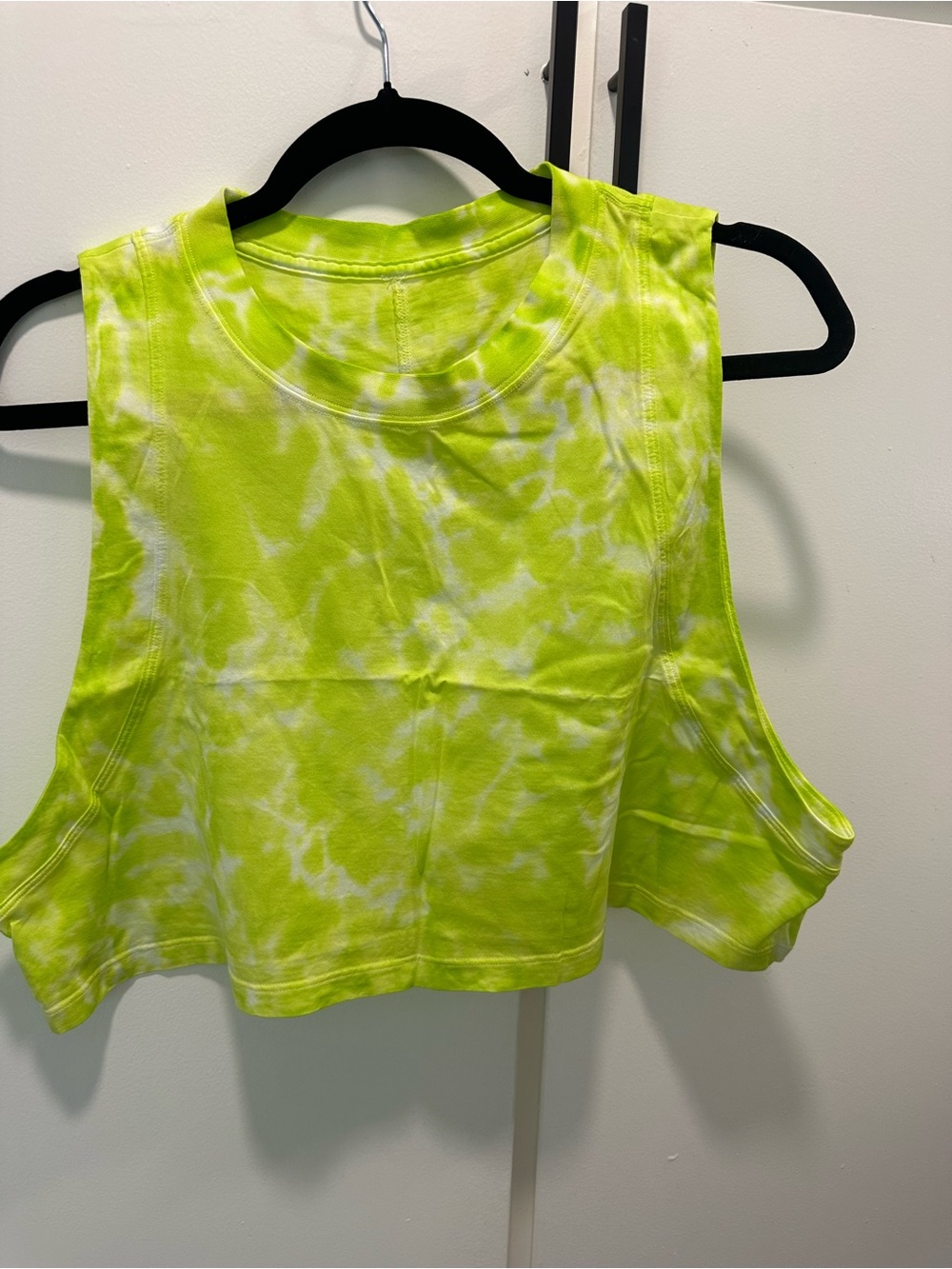 Lululemon cropped tank